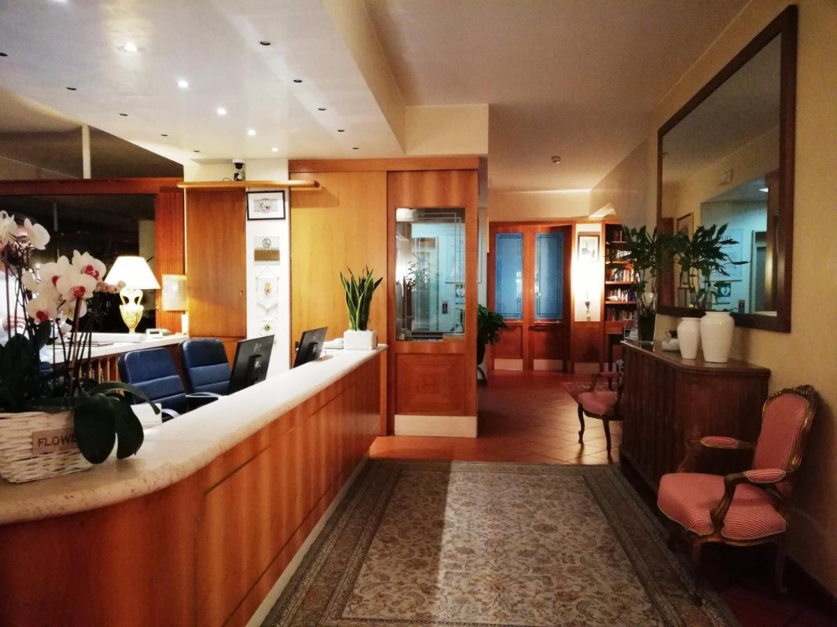 Hotel Parco Delle Rose 실비마리나 외부 사진